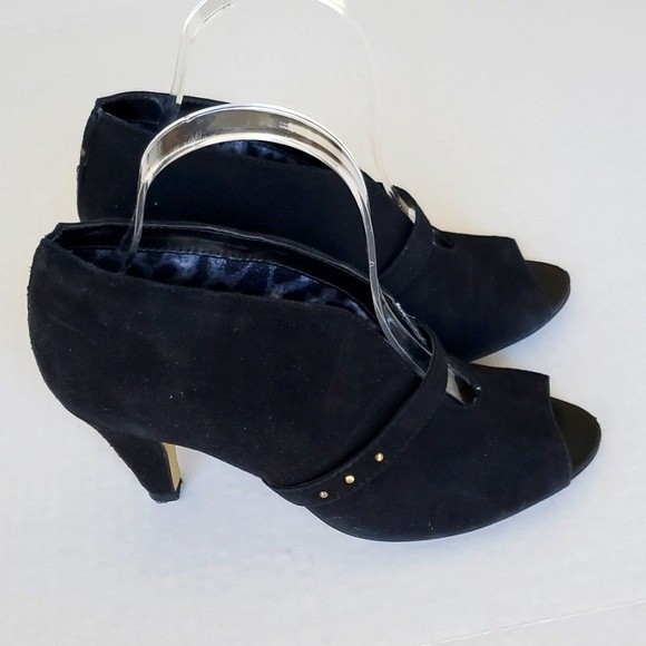 Bella Vita Peep Toed Suede Bootie Heels Size 7 - Picture 1 of 8